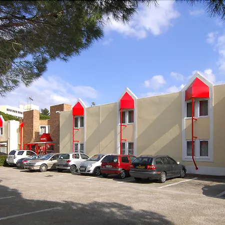 מלון The Originals City, Costieres 3*