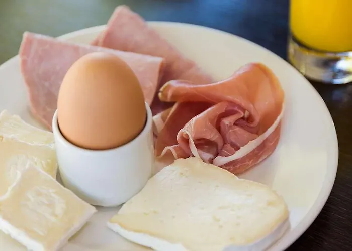 The Originals City, Costieres